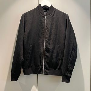 Uniqlo thin bomber jacket.